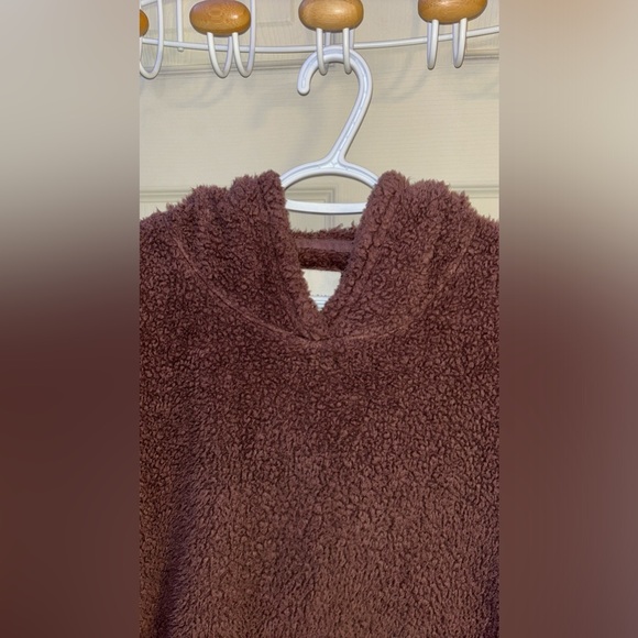 🌷 Cozy American Eagle Sherpa Pullover Sweater!🌷 - Picture 3 of 4